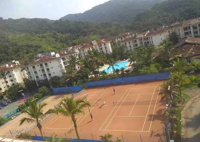 Condomínio Wembley Tenis, Praia das Toninhas, Ubatuba-SP